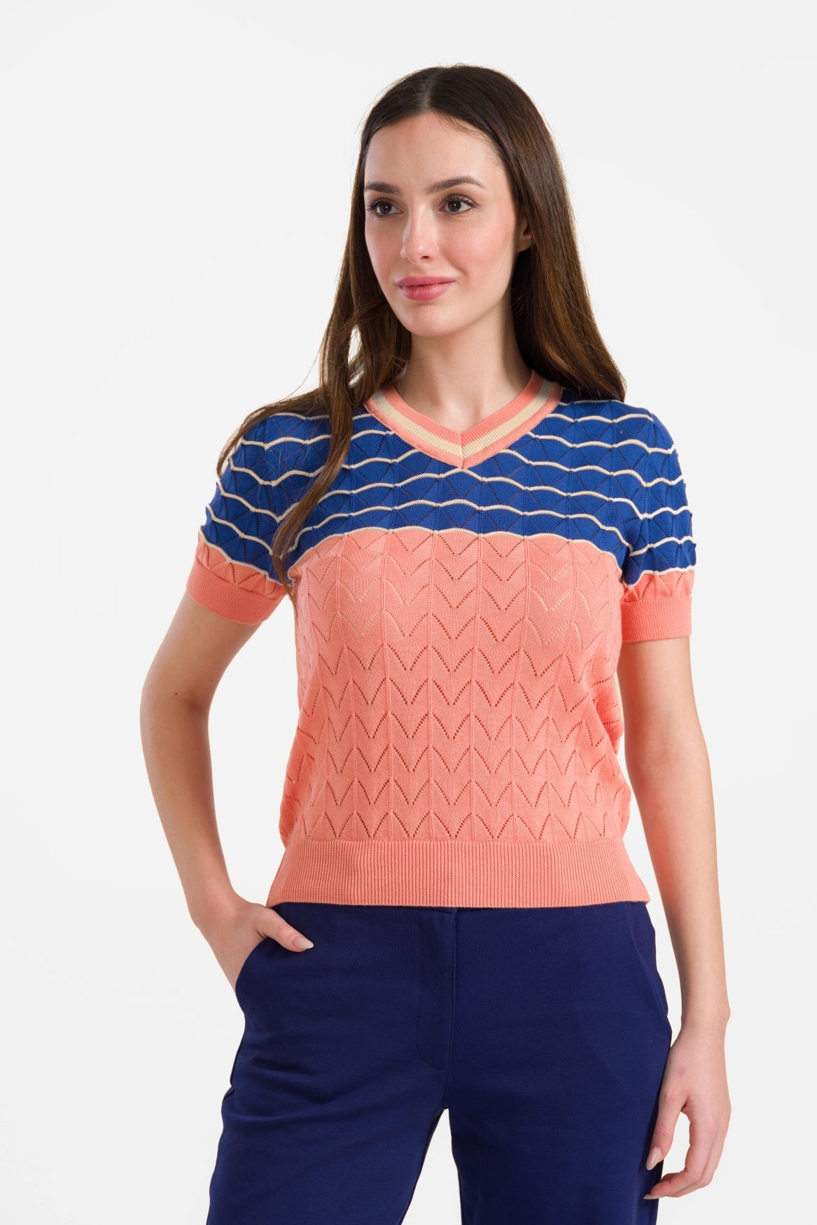 Knitted sweater V-neck short sleeve | Salmon